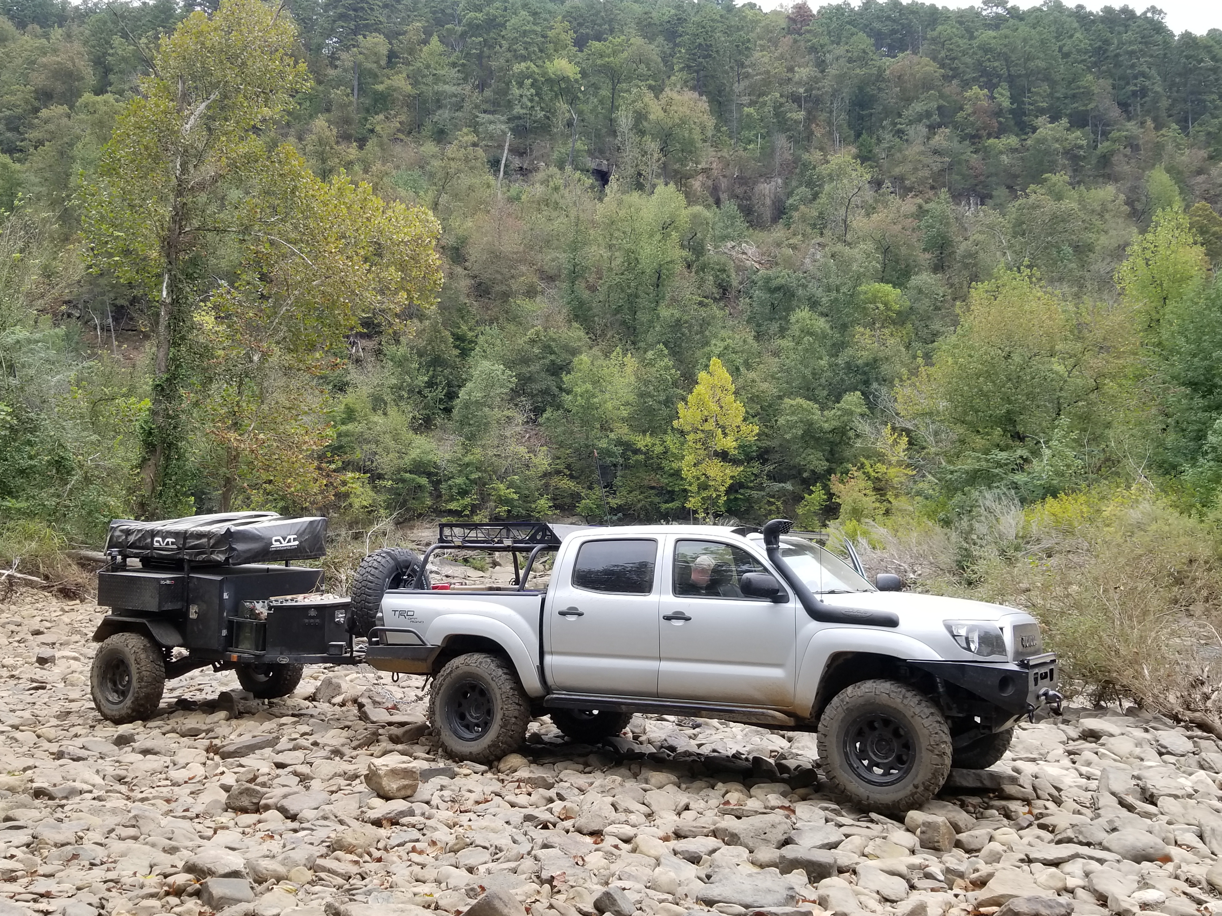 2nd Gen Taco with trailer and RTT